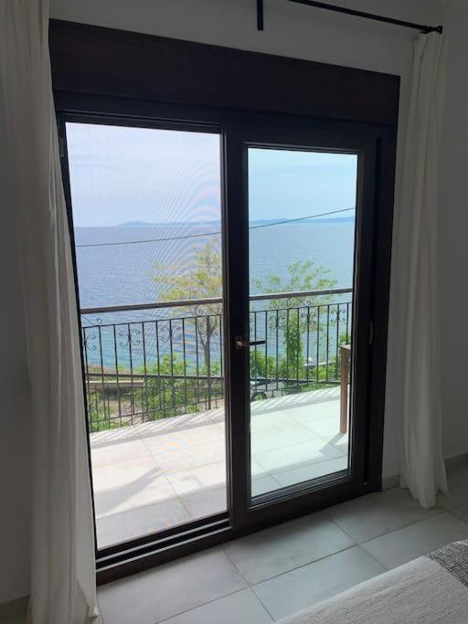 Apartment By The Sea Neos Marmaras
